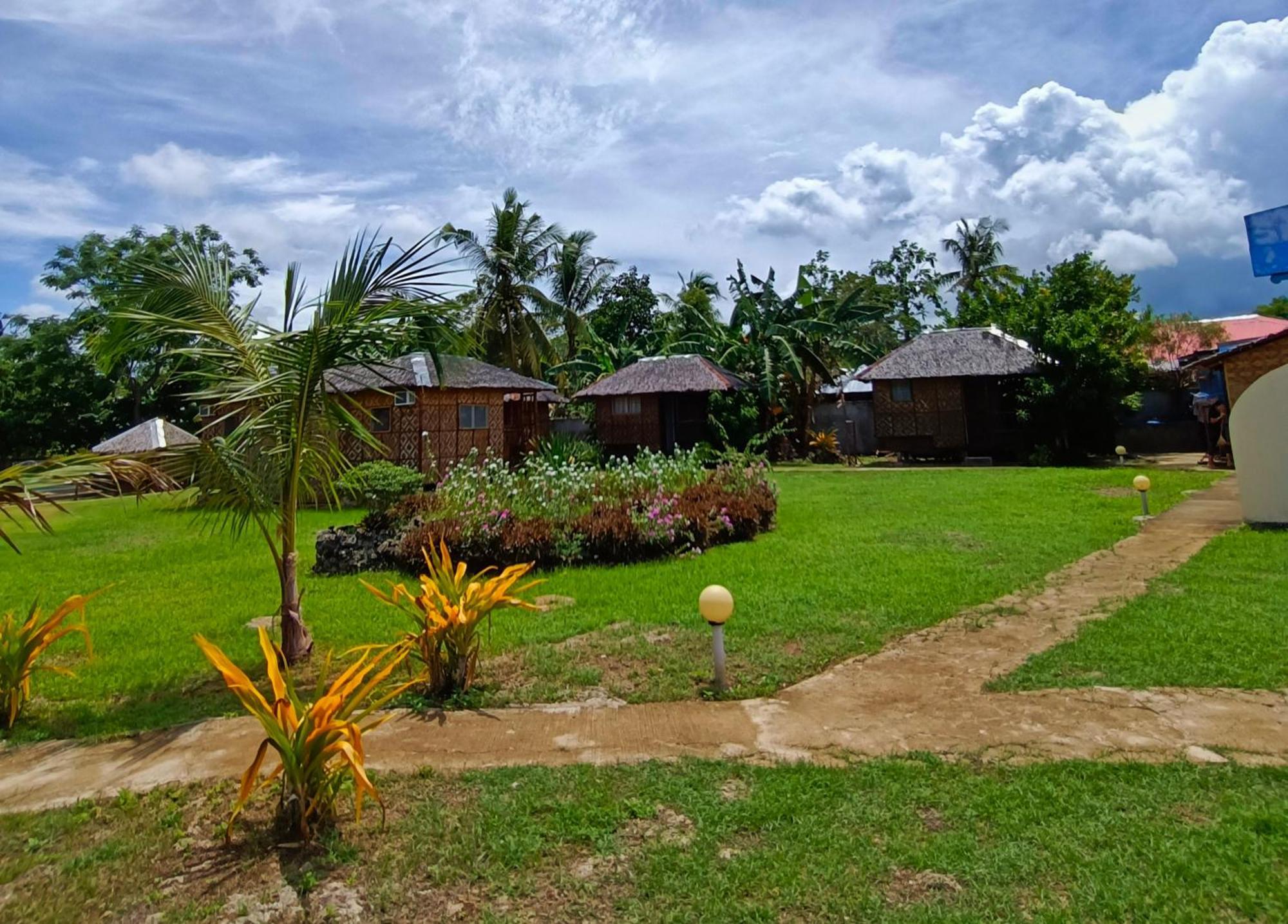 Ander Divers Garden Resort อันดา ภายนอก รูปภาพ